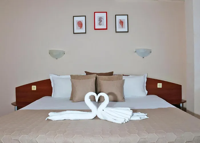 Red House 3* Nessebar