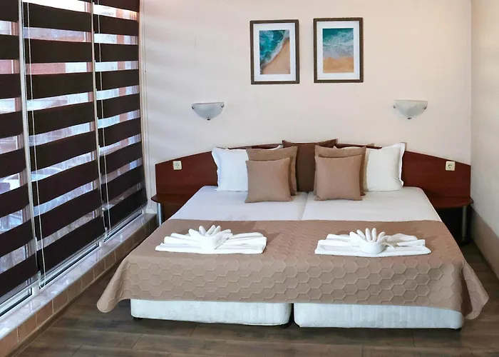 Red House Gæstehus 3*