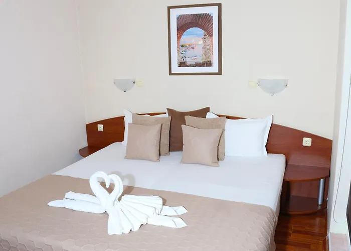 Gæstehus Red House 3*