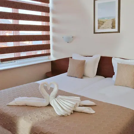 Red House بيت ضيافة
