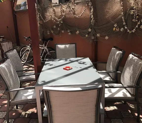 Red House Vendégház 3*